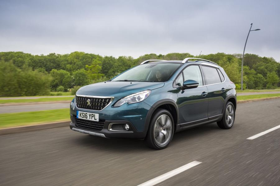  Peugeot 2008 2016 года  (UK) (фото 3 из 17)